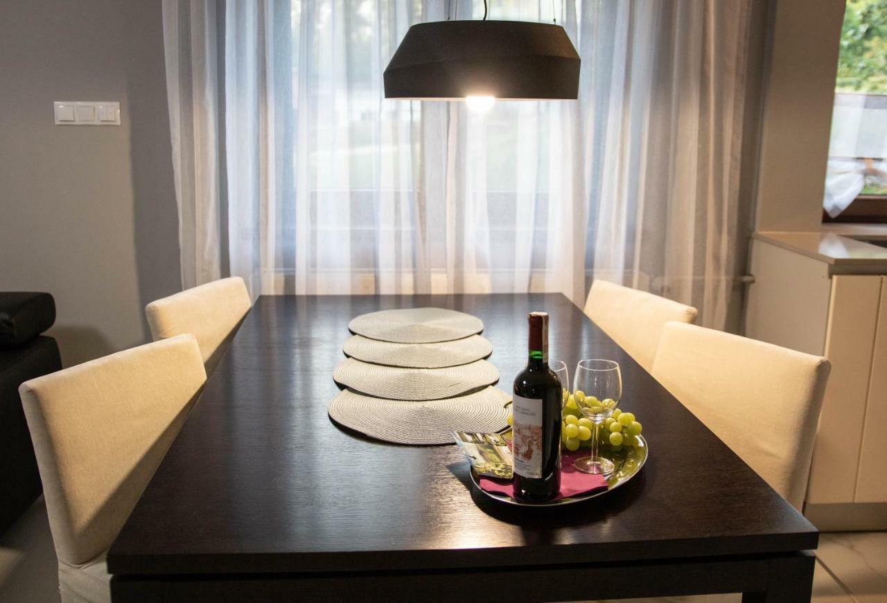 Apartamenty Centrum- Kochanowskiego -Dawniej Two-Bedroom Apartment 지엘로나구라 외부 사진