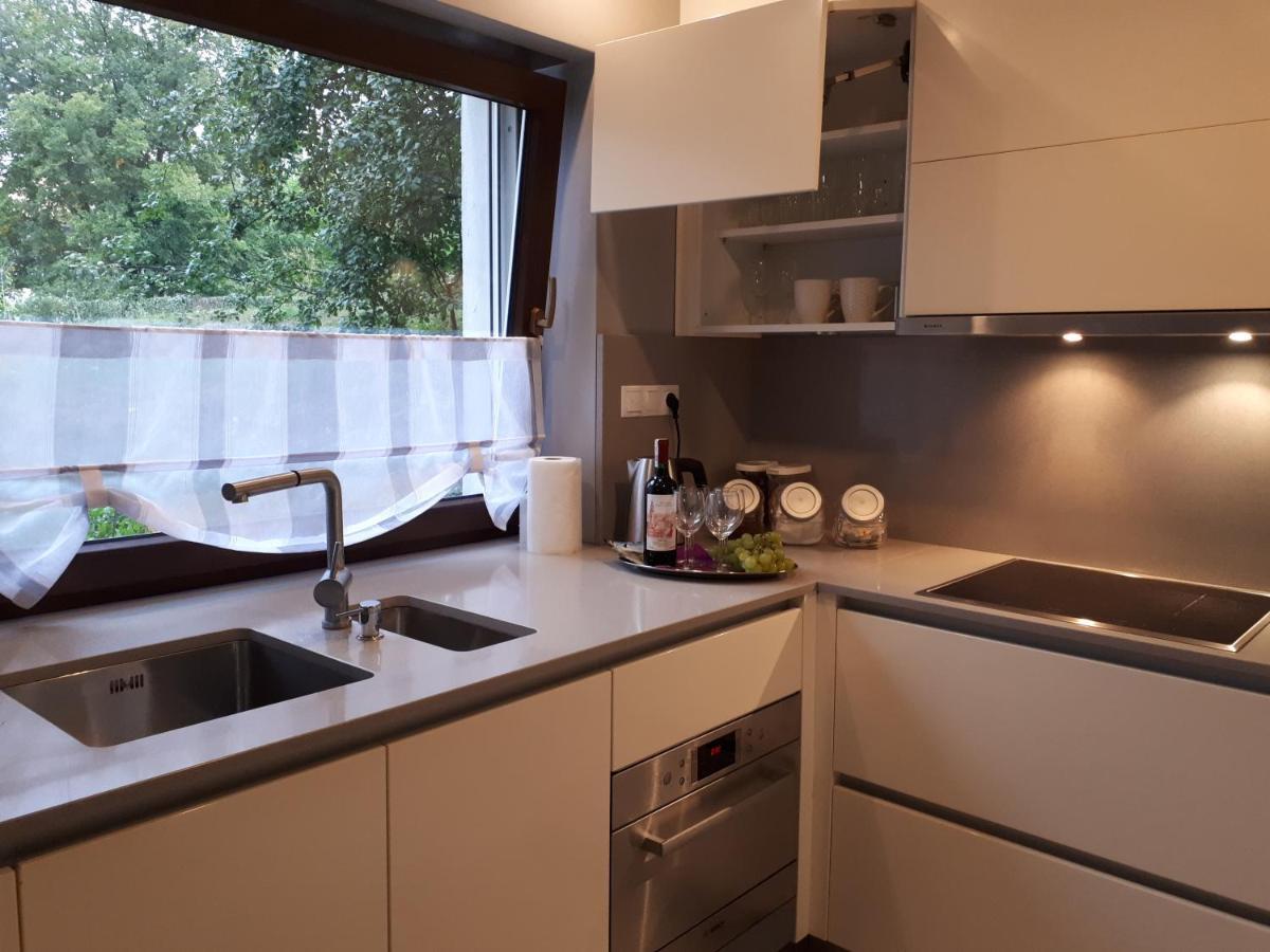 Apartamenty Centrum- Kochanowskiego -Dawniej Two-Bedroom Apartment 지엘로나구라 외부 사진